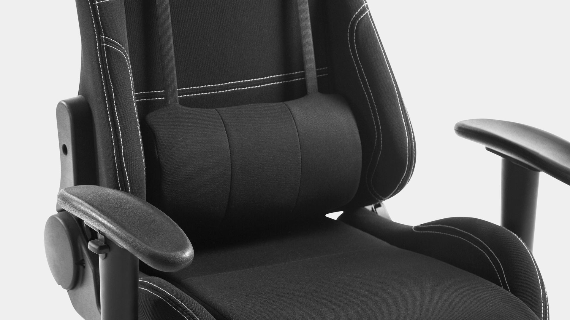 detalhe de cadeira de escritório com suporte lombar ajustável, slikdesk tronis preta em um fundo branco